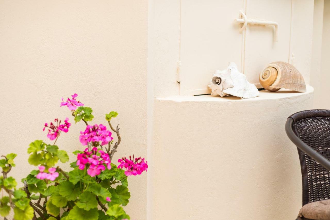 Margreco In Garitsa Villa Corfu  ภายนอก รูปภาพ