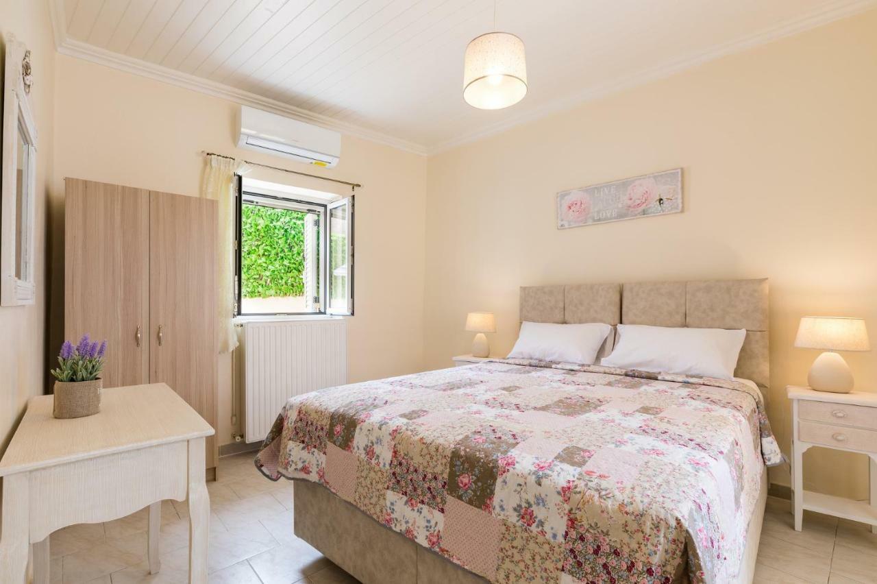 Margreco In Garitsa Villa Corfu  ภายนอก รูปภาพ